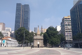 A quadricentenária Praça Quinze